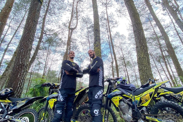 Bali: Mount Batur Custom Dirt Bike Tours Bali: Pine Forest, Black Sand & Lava Dirt Bike KLX BF 150
