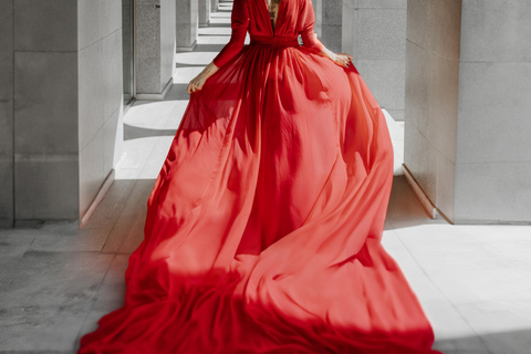 Santiago de Compostela: Photo Session with Retouching