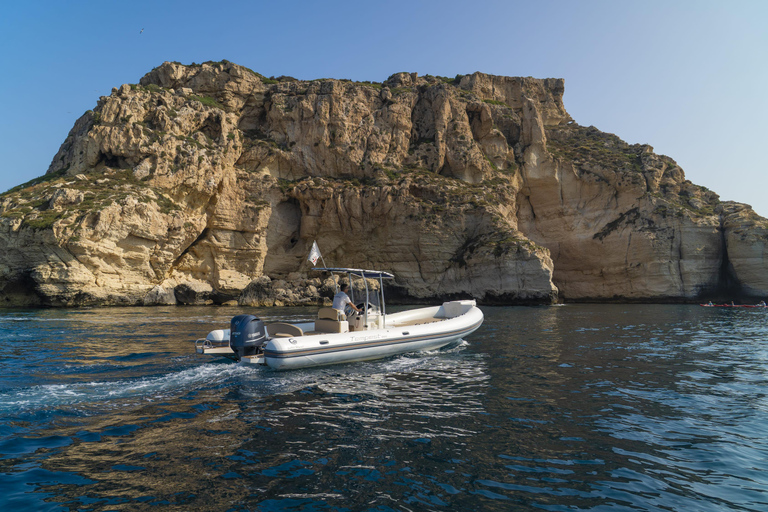 Cagliari: Boat Tour with 5 Snorkeling Stops & Free Drinks