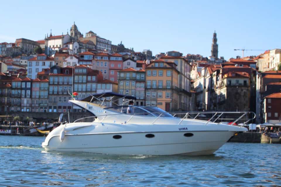 Private Yacht-Kreuzfahrt