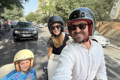 Madrid Highlights: Private Vintage Sidecar Tour (1 Hour)