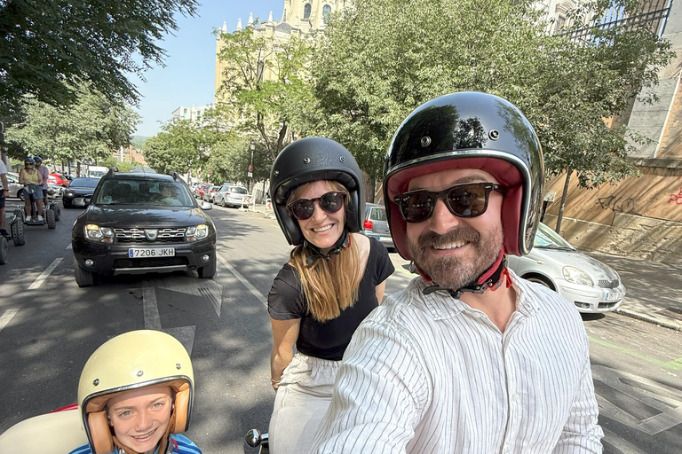 Madrid Highlights: Private Vintage Sidecar Tour (1 Hour)