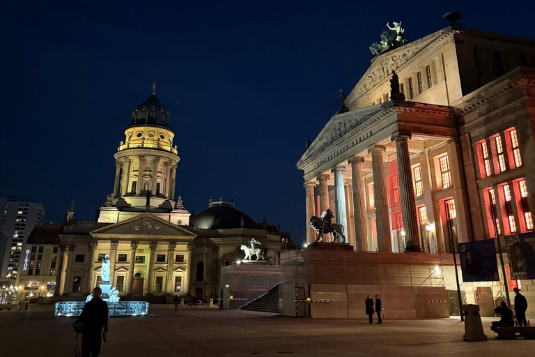 Berlin Night Walking Tour - Iconic Illuminated Landmarks Private Berlin Sunset Walking Tour - Iconic Landmarks