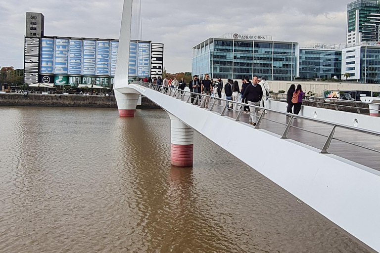 Buenos Aires: Tour de Puerto Madero para grupos reducidosTour de Puerto Madero: Muelles históricos y maravillas modernas