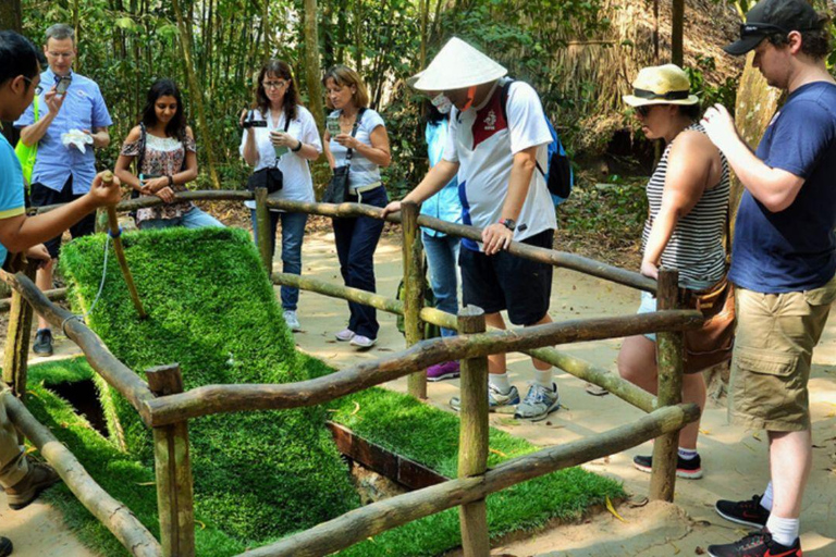 Von Mui Ne zum Cu Chi Tunnel und Sai Gon Cỉty Best Day TripTagestour von Mui Ne zum Cu Chi Tunnel