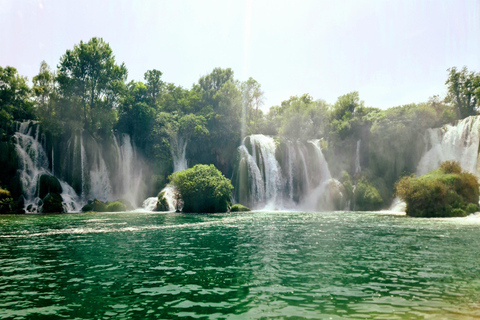 Mostar i wodospady Kravica - wycieczka prywatnaPrywatna wycieczka z Dubrownika do Mostaru i wodospadów Kravice