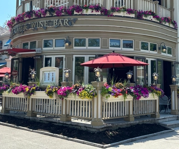 Discovery Tour: From Niagara Falls to Niagara-on-the-Lake