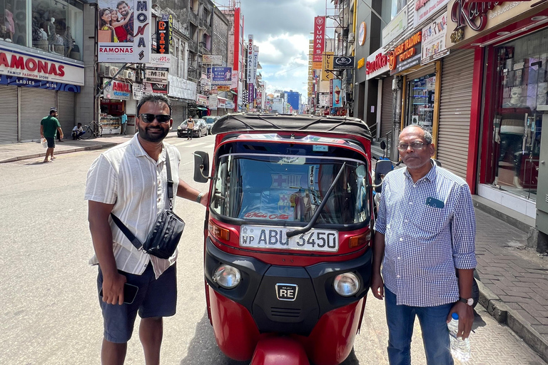 Colombo: Private Tuk-Tuk City Tour with Local Breakfast