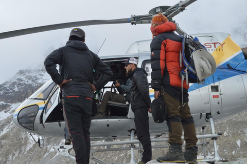 Katmandu: Helikoptertur till Everest Base Camp med transferHelikoptertur till Everest Base Camp