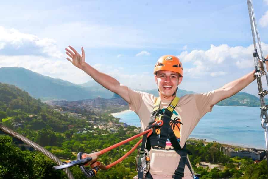 Phuket: Erawan Zipline mit Meerblick – Patong. Foto: GetYourGuide Phuket: Erawan Zipline mit Meerblick – Patong. Foto: GetYourGuide