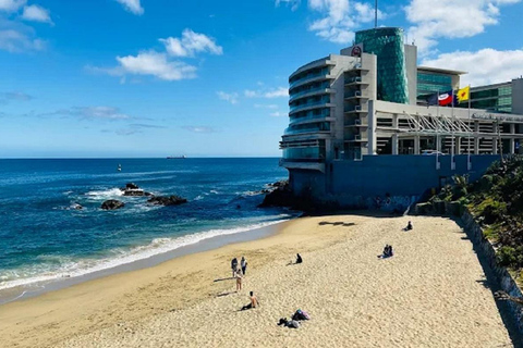 The Pacific Ocean Route before your eyes. Viña del Mar, Chile.