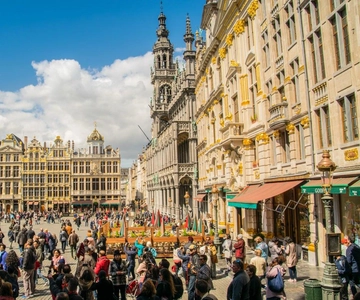 Brussels: Walking Tour with Highlights and Hidden Gems