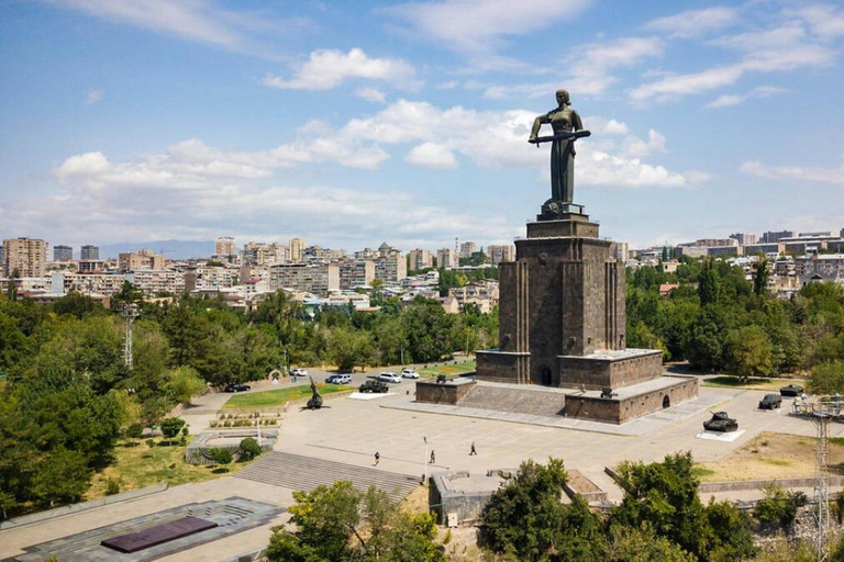 Yerevan: City Highlights Tour with Local Guide