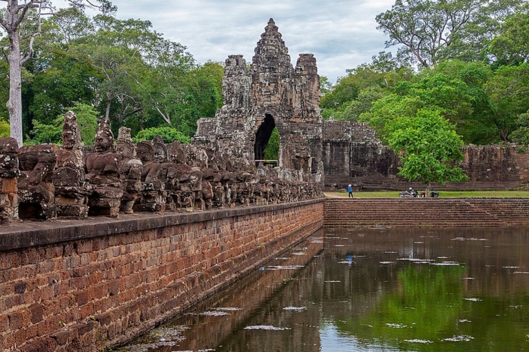 Verken het prachtige uitzicht op de dag met de Angkor Gondelboottocht