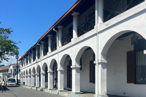 加勒堡：专业女导游带领的徒步导览加勒堡：专业女导游带你徒步导览