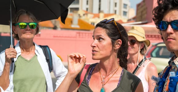 Lisbon: São Jorge Castle & Alfama Tour with Official Guide