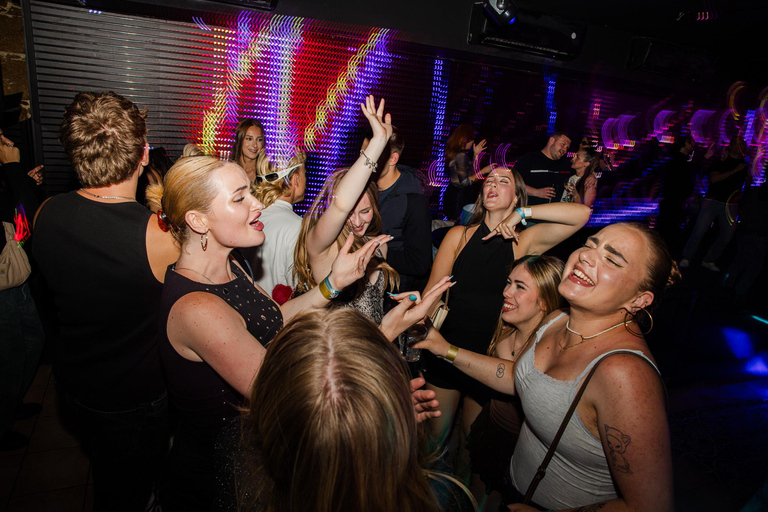 Split Pub Crawl: Nightlife, Shots & Club Entry