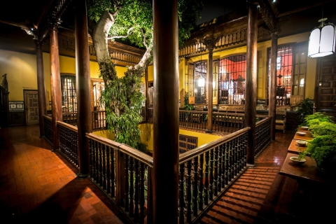 Lima : demeures historiques Aliaga, Fernandini avec Pisco SourLima : Hôtels particuliers historiques - Privé