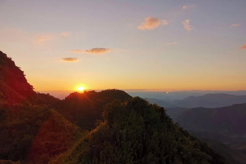 Luang Prabang to Nong Khiaw 2 Day 1 night Camping & Trekking Pick-up in Luang Prabang and drop-off in Nong Khiaw