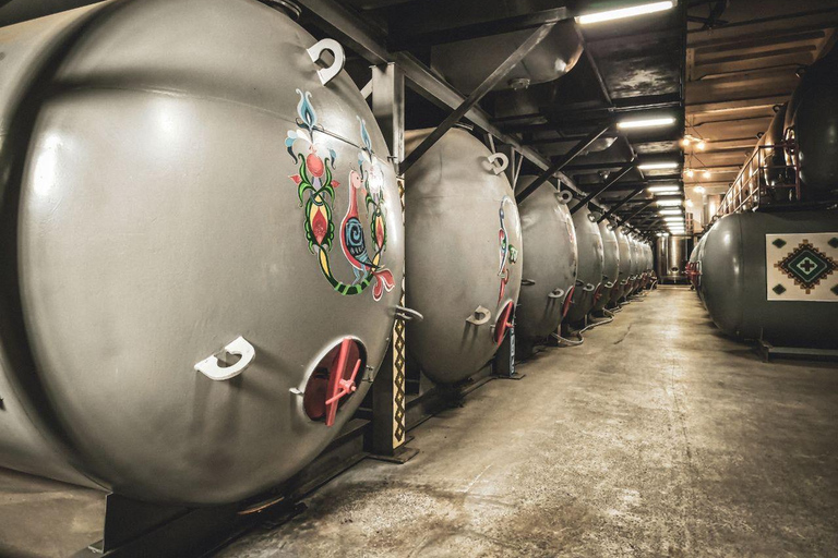 Ijevan: Visita à fábrica de vinho e aguardente com prova