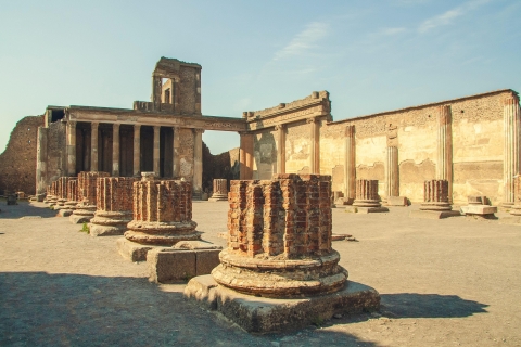 Pompeya: Visita guiada semiprivada de PompeyaPompeya: Visita guiada en grupo reducido en portugués