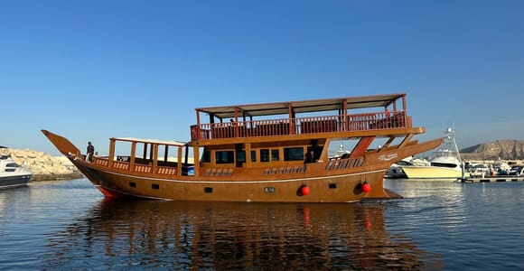 Muscat: Omani Traditional Dhow Sunset Cruise
