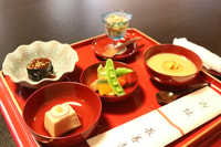 Takehara, experiencia budista con la cocina vegana de Monk - Housity