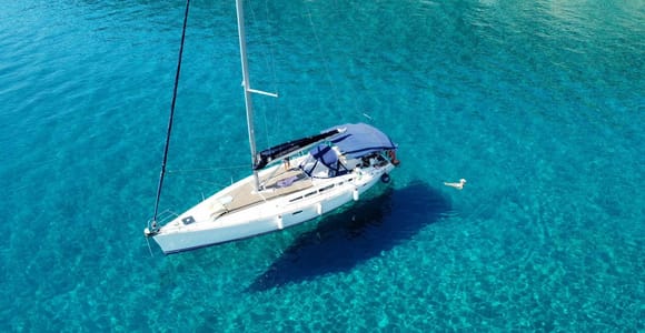 Naxos: Small Cyclades Sailing Trip with Lunch & Drinks