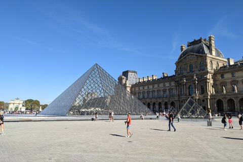Paris: Louvre Museum Entry & Seine River Cruise with Photos