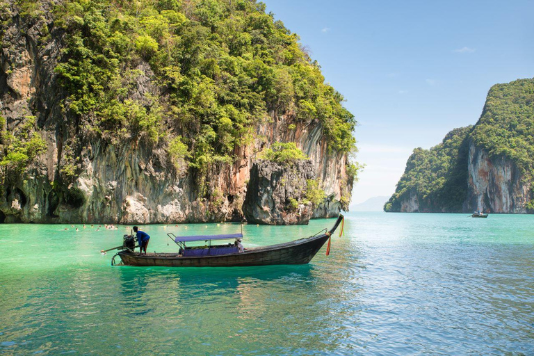 Z wysp Phi Phi: Phi Phi, Maya Area łodzią z długim ogonemRunda o zachodzie słońca