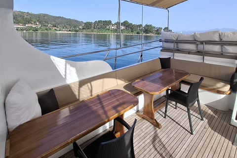 Fethiye: Private Boat Tour with BBQ and Hotel Transfer