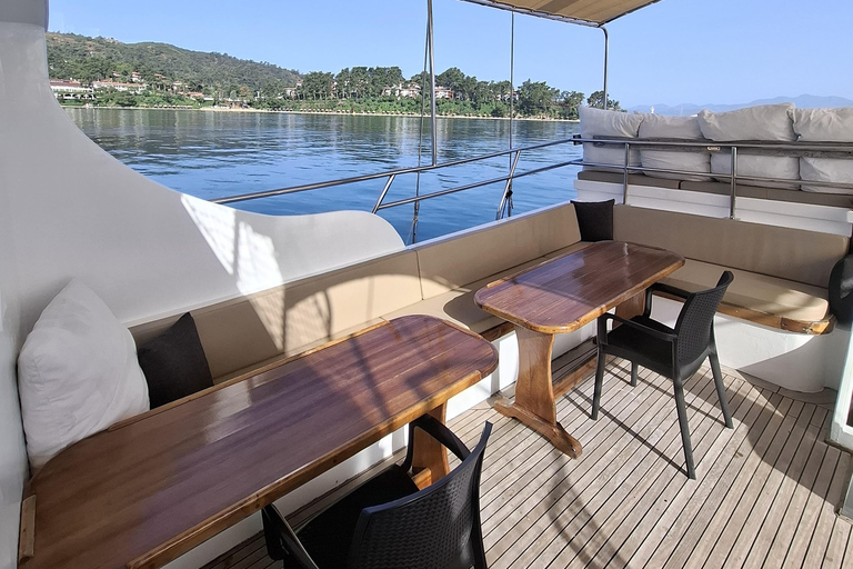 Fethiye: Private Boat Tour with BBQ and Hotel Transfer