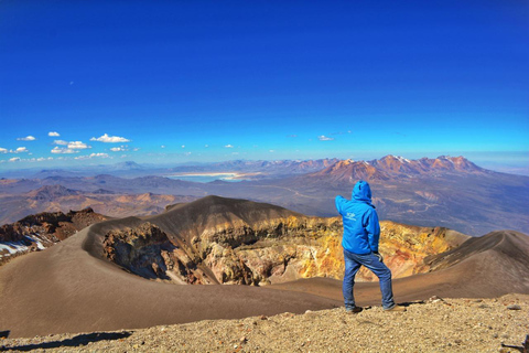 Arequipa: Caminhada de 2 dias até o vulcão MistiArequipa: Caminhada de dois dias até o vulcão Misti