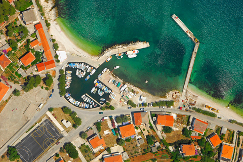 Trogir: Naufragio - Tour en barco con todo incluido por la Laguna AzulTrogir: Crucero Naufragio-Laguna Azul-Eslatina Todo Incluido