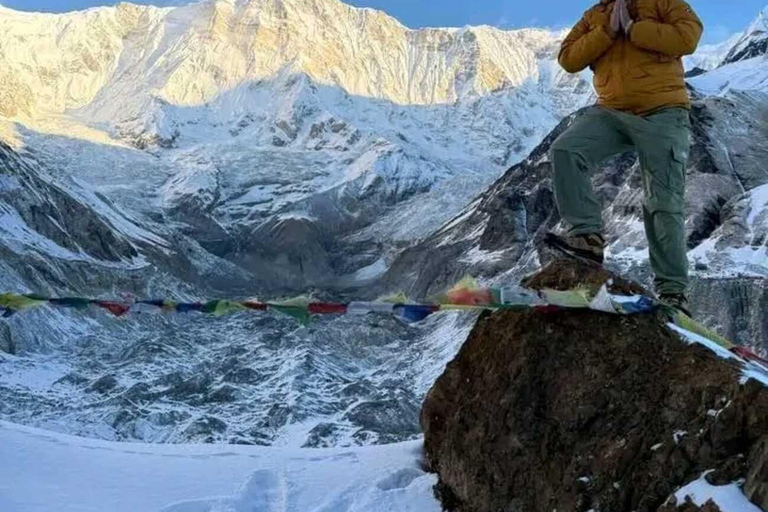 Pkr/Katmandou : Trek de 5 jours au camp de base de l'Annapurna et aux sources chaudesAu départ de Katmandou : trek ABC de 5 jours avec billets d'avion aller simple