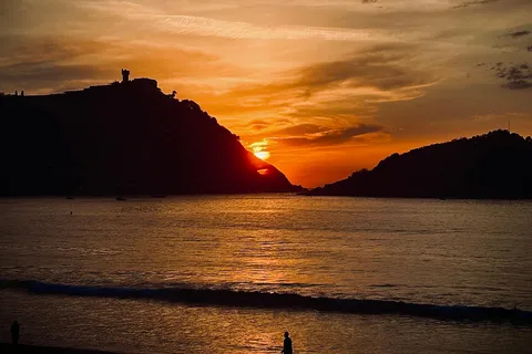 San Sebastian: Zonsondergang vanaf de catamaran in de baai van La Concha