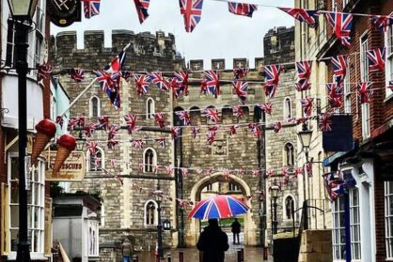 Excursão privada de um dia às inesquecíveis aldeias de Cotswolds e Windsor