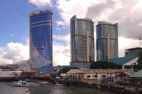 Dar es Salaam: traghetto per Zanzibar e trasferimento in hotel