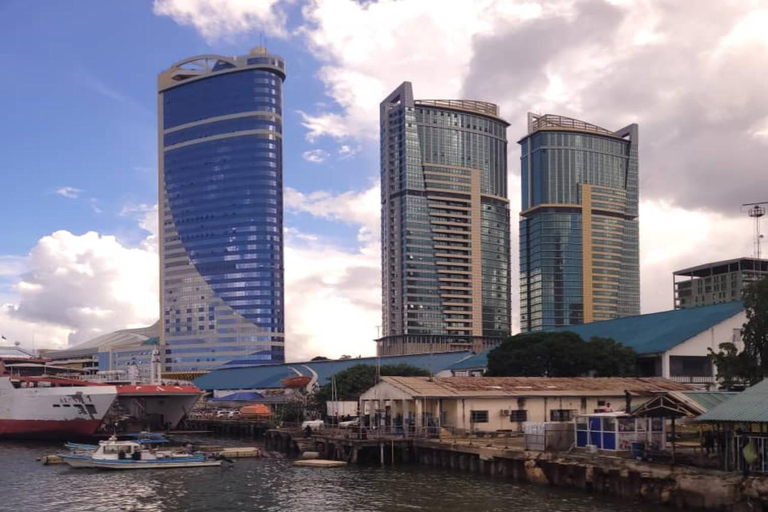 Dar es Salaam: traghetto per Zanzibar e trasferimento in hotel