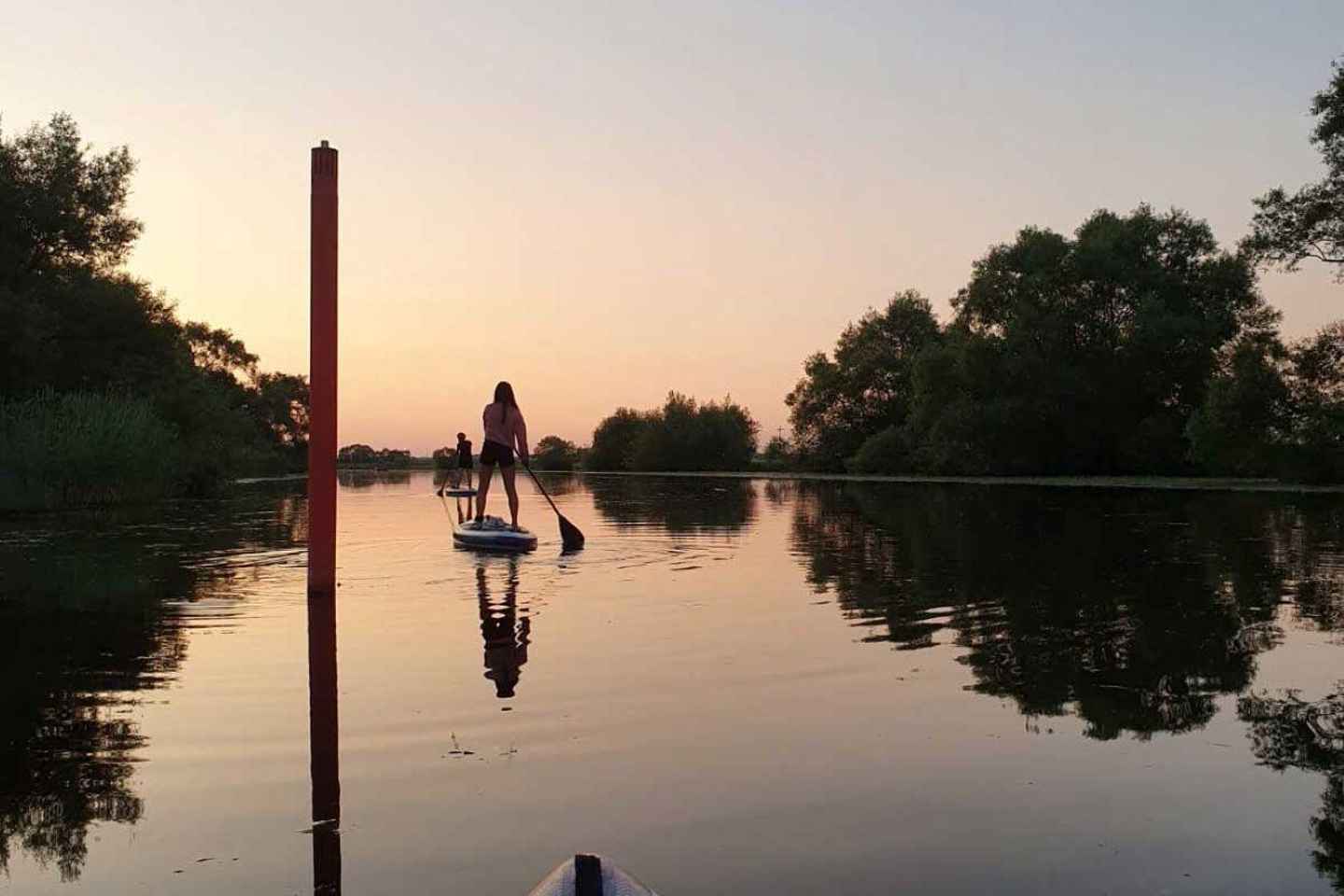 Uppsala: SUP Board Rental with Life Jacket and Paddle