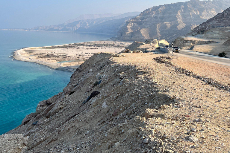 Salalah: Coastal Highway Tour to Fushi Dunes & Hasik Beach