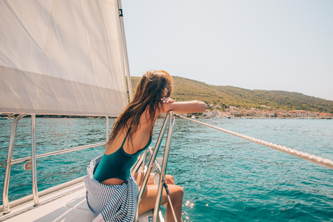 From Hvar: Boat Tour to Pakleni Islands on a Comfort Yacht Shared Tour