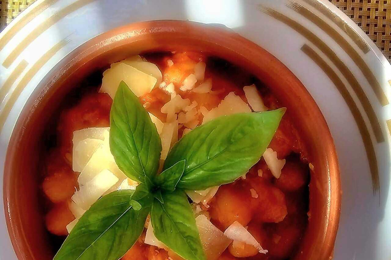 Praiano–Home Restaurant: Cooking Class with a Land or Sea Menu Cooking Class with Seafood Menu Included