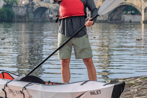 Prague: Charles Bridge & Hidden Canals Kayak Tour