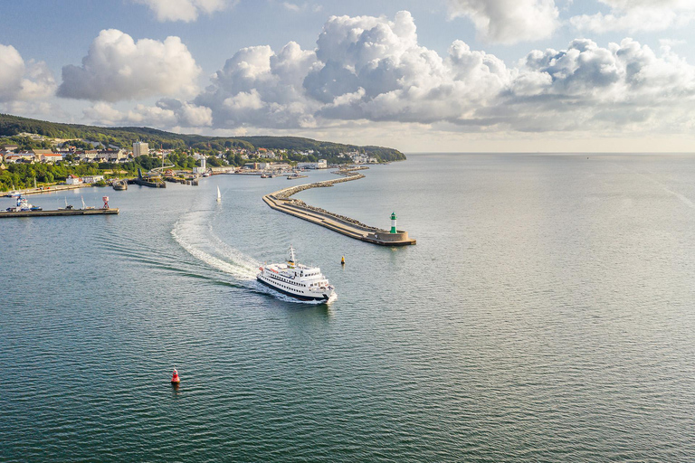 Rügen: Boat Trip to Kreideküste and Königsstuhl Rügen: Bootsausflug zur Kreideküste und Königsstuhl