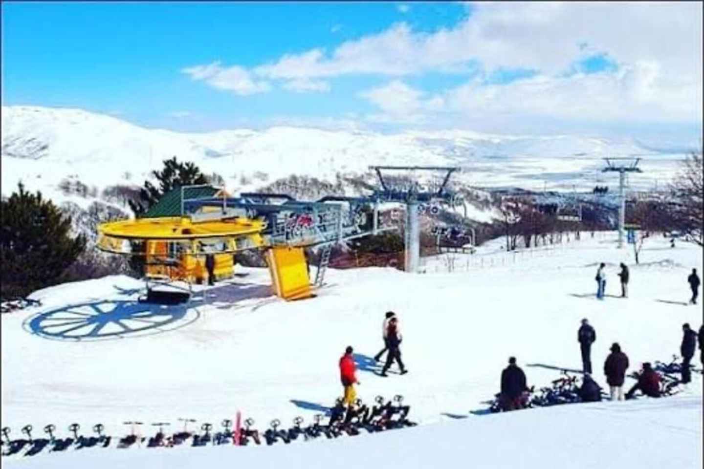 「エレバン発!ツァフカゾルとセヴァン湖を巡るプライベート日帰りツアー」