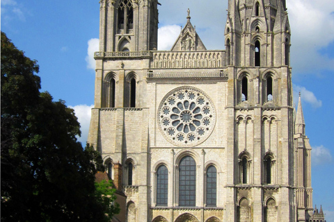 Parijs: dagtour naar de kathedraal van Chartres en de oude stadParijs: kathedraal van Chartres en oude stad dagtour