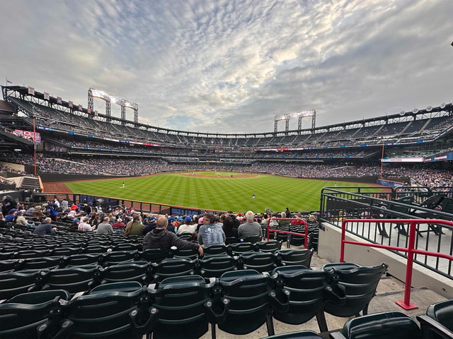 New York: New York Mets Baseball Game Ticket at Citi Field