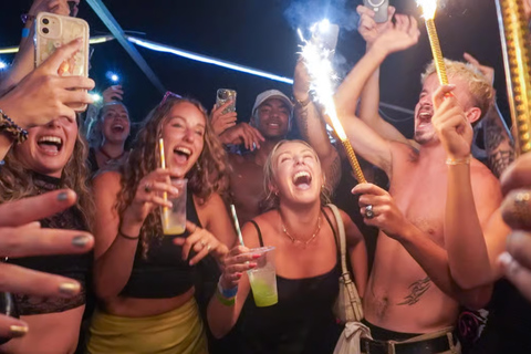 Punta Cana: Coco Bongo & Sunrise Party Boat with Pickup