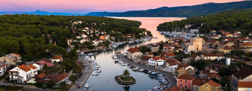 Makarska : transfert en hors-bord vers les îles de Hvar et Brač